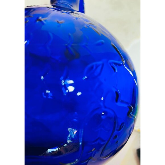 Vtg Italy Cobalt Blue Glass Whiskey Jug decanter Handle Embossed Fish Birds Pond - Picture 4 of 7